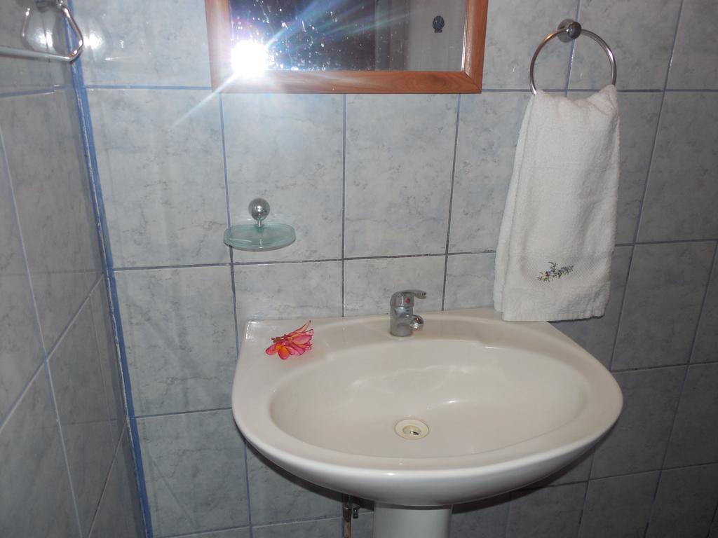 Hare O Ahani Hanga Roa Pokój zdjęcie